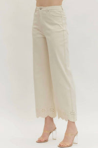 Entro - Eyelet Trim Ankle Pants