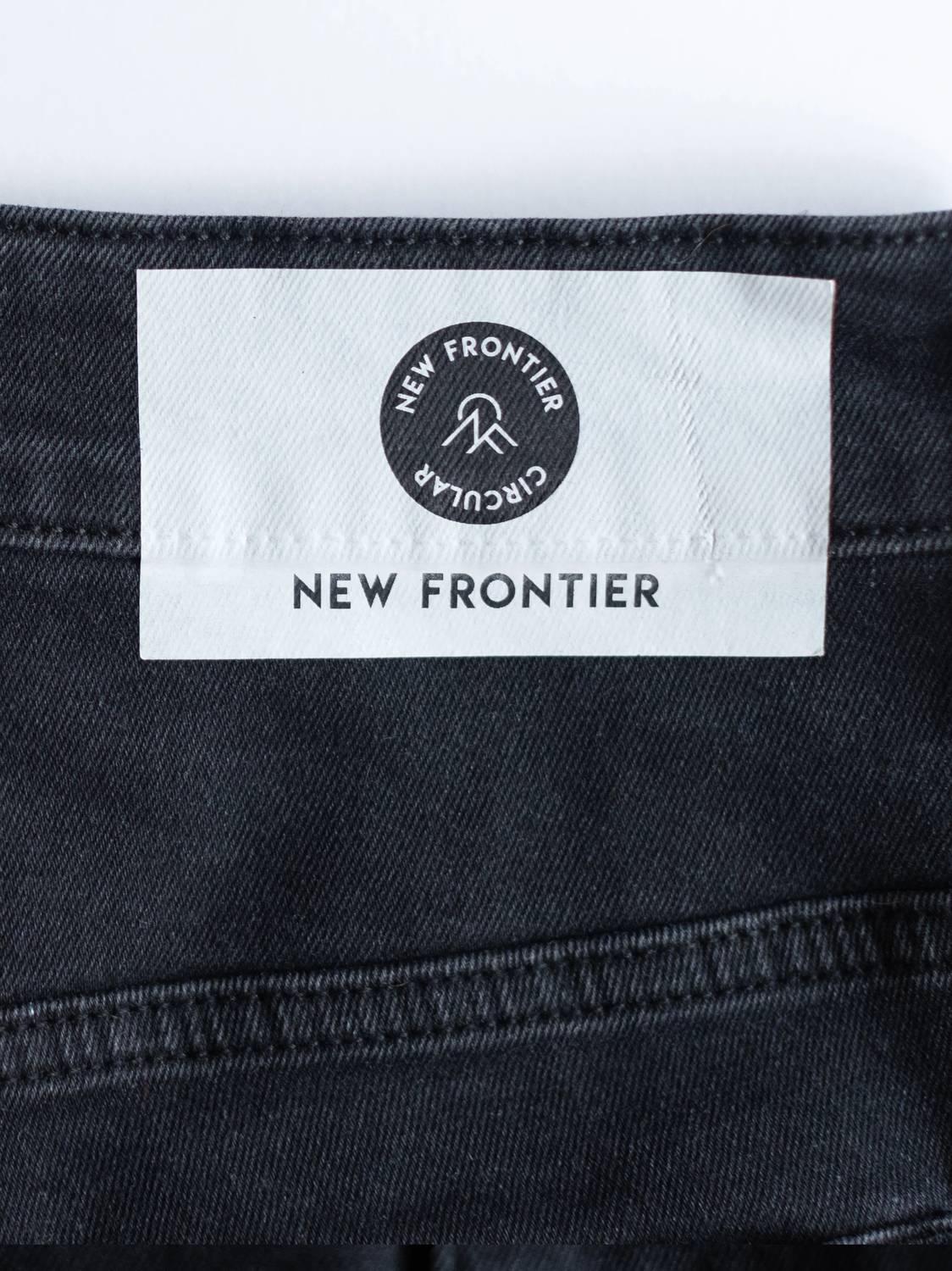 New Frontier - Men's Regular Recycled Stretch Jean