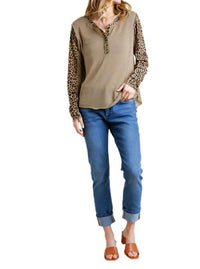 Umgee - Leopard Trimmed Top