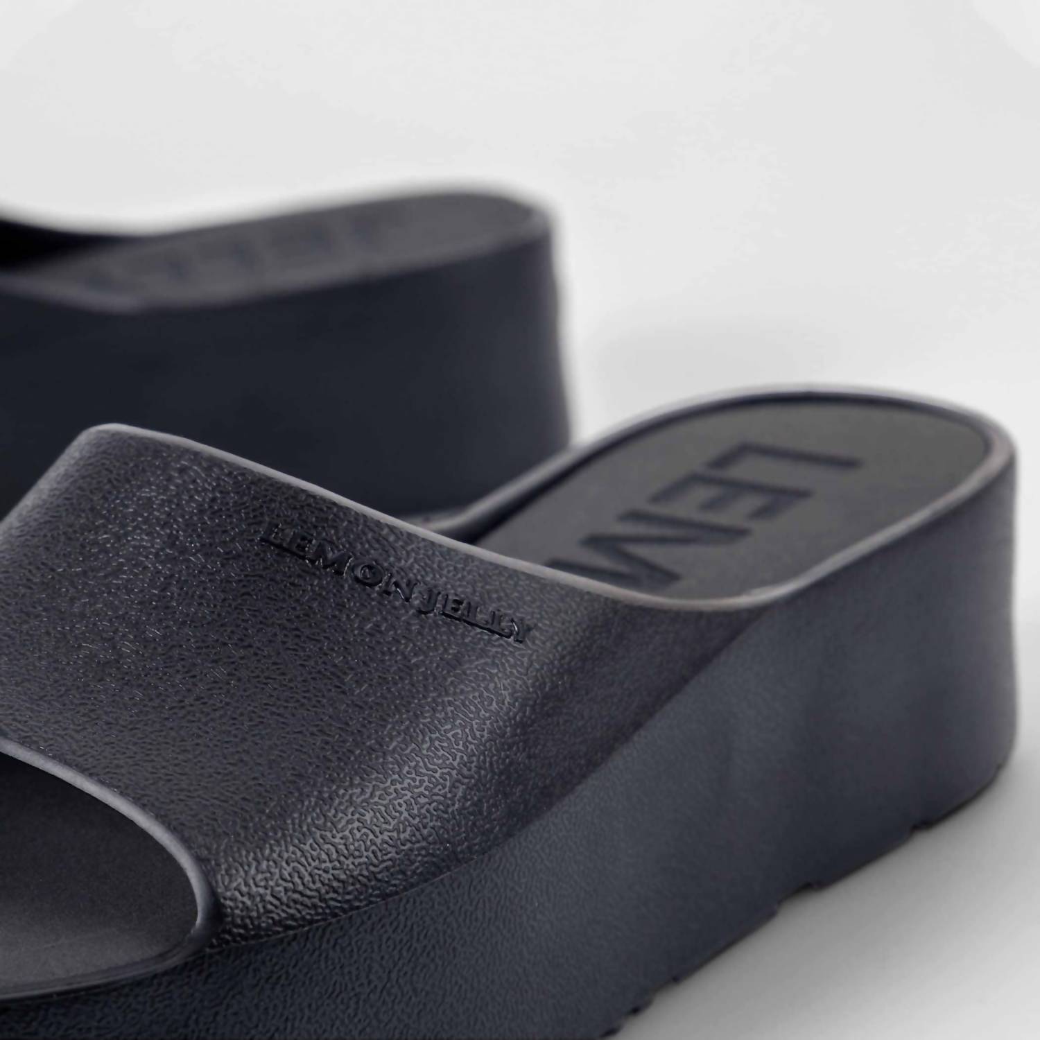 Lemon Jelly - Women's Kelsie Sunny Slides