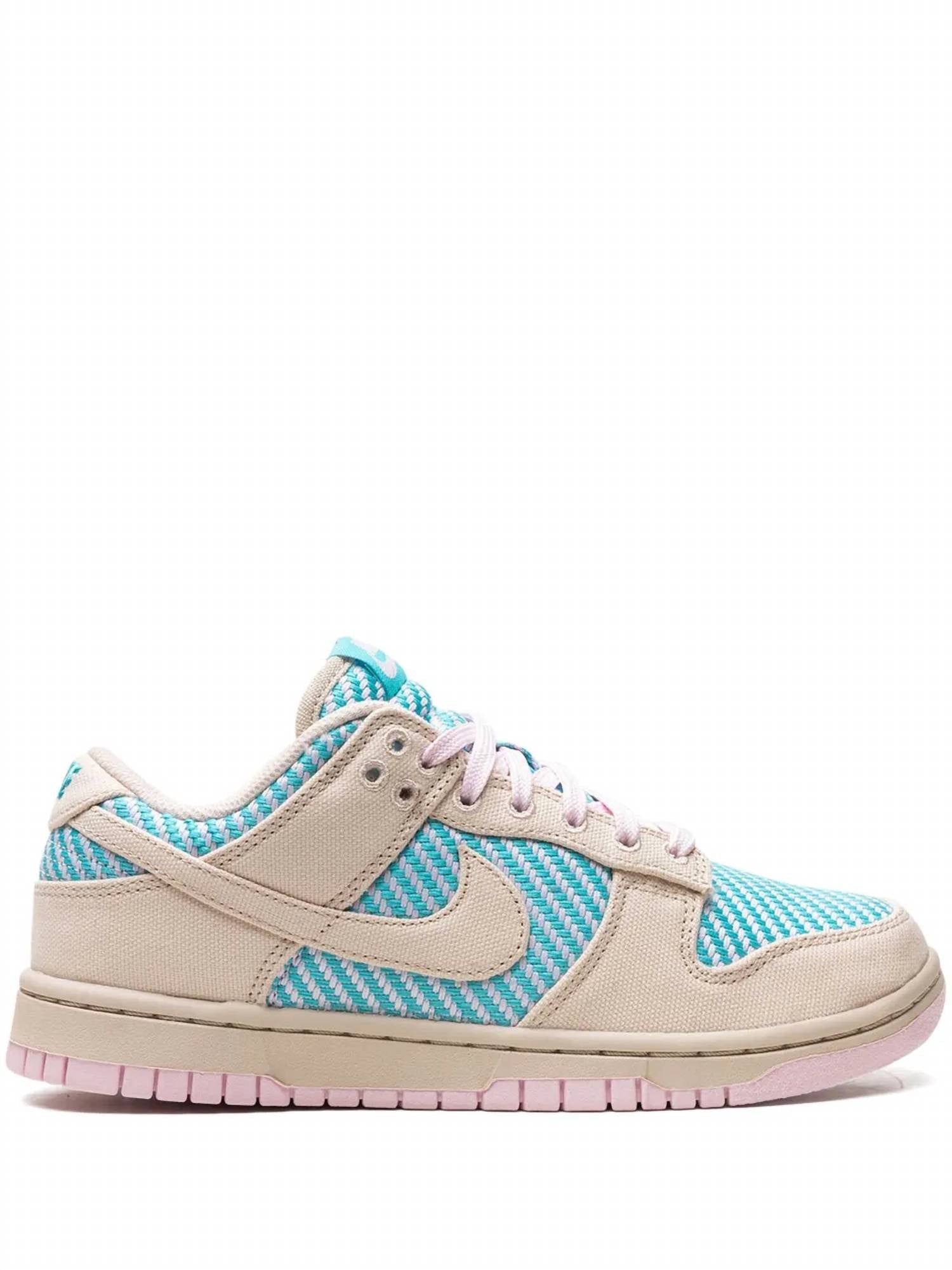 Nike - Women's Dunk Low Sneakers