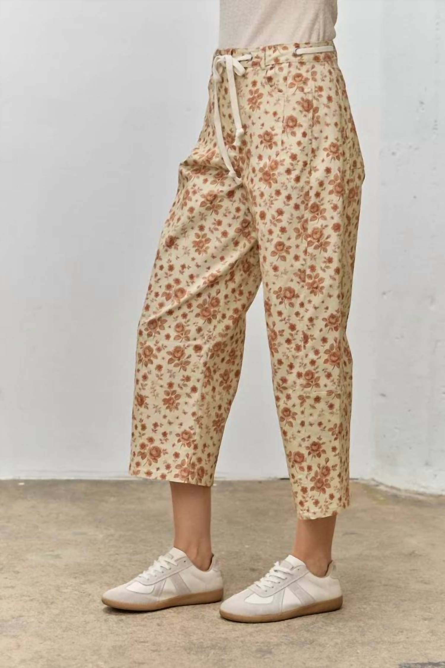 Polagram Flora Pants in peach - women's pants - detail view