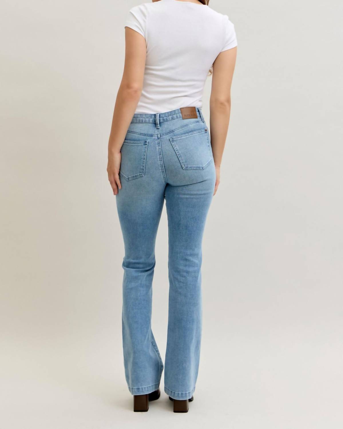 Judy Blue - Mid Rise Bootcut Jeans