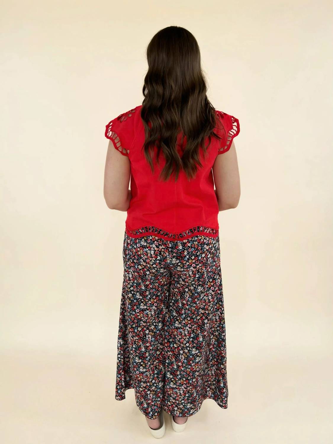 &Merci - Zuri Embroidered Cut-Out Sleeve Top