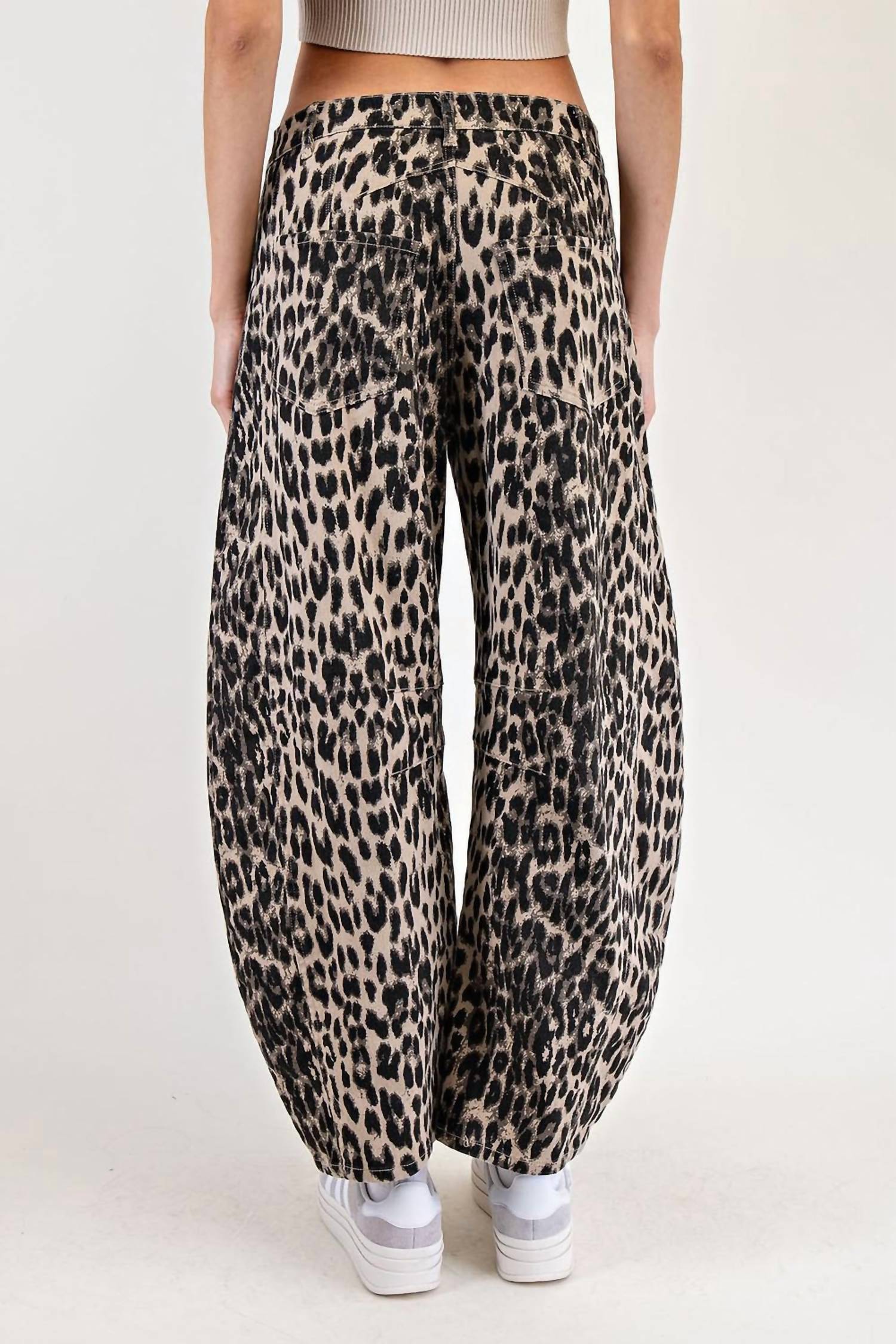 Ee:Some - Leopard Printed Barrel Jean