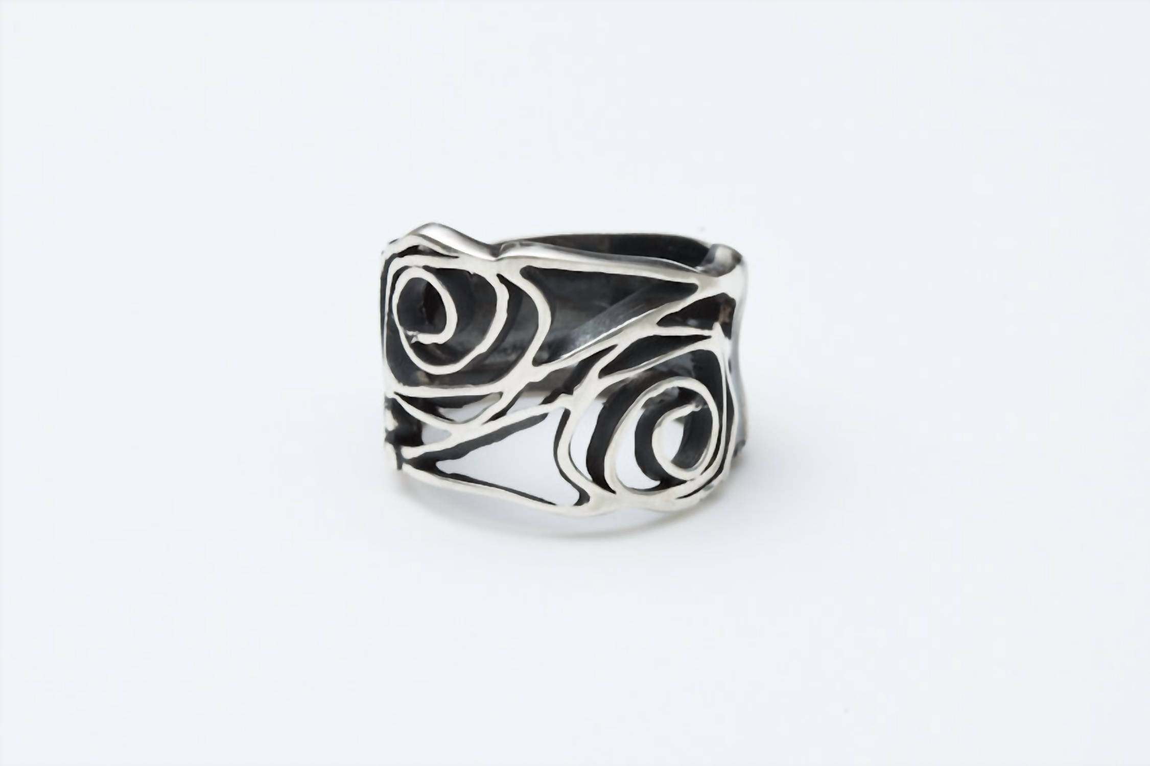 Avenue Chic - Women's Rose Ring