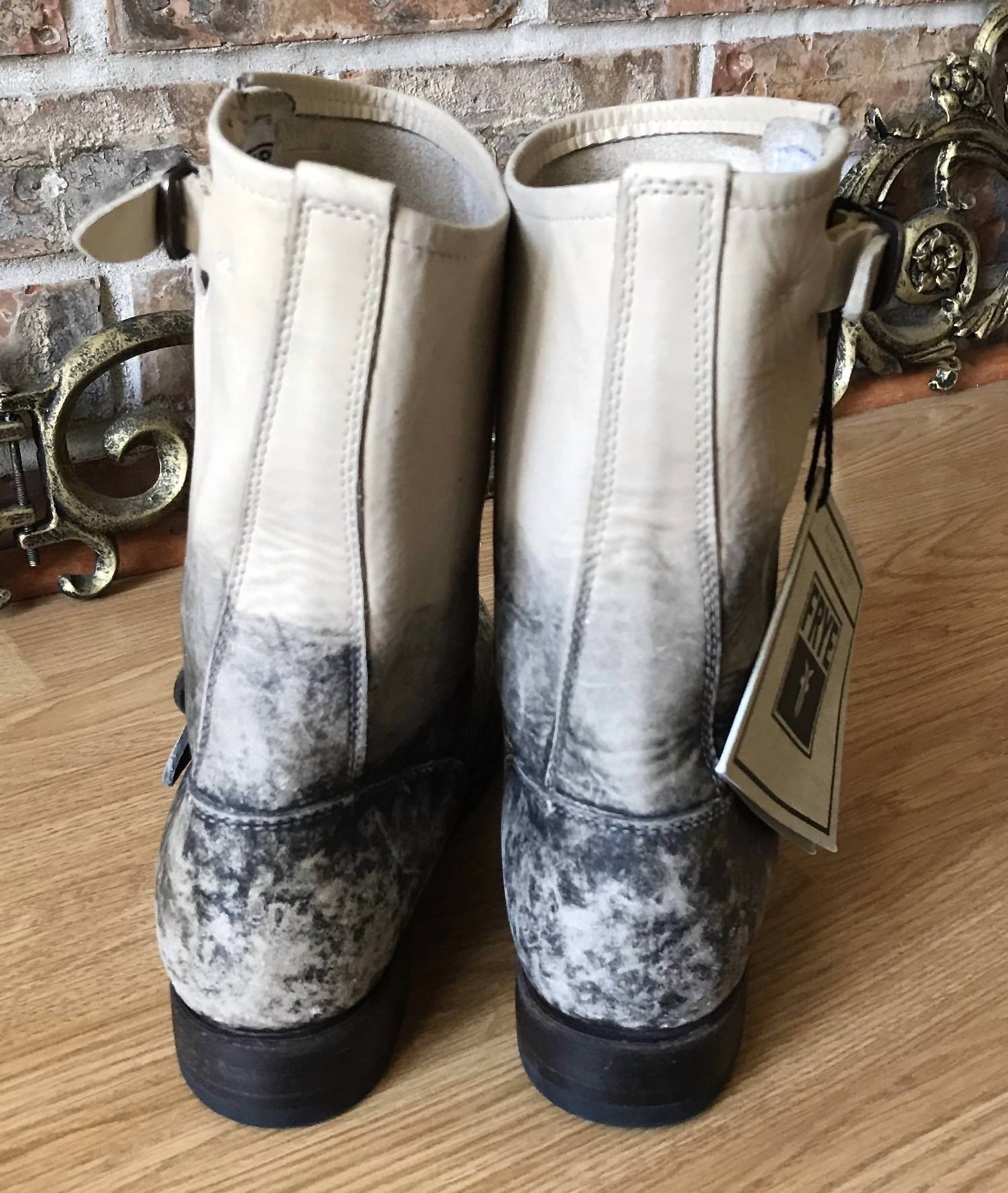 Frye - Women's Veronica Short Ombre Boots