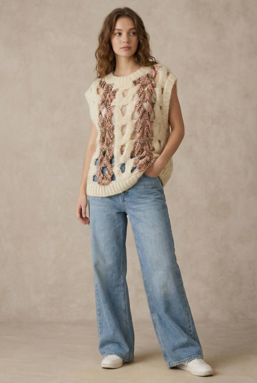 Mello - Crochet Knit Top With Floral Appliqué