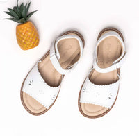 Elephantito - Girl's Classic Scallop Sandals