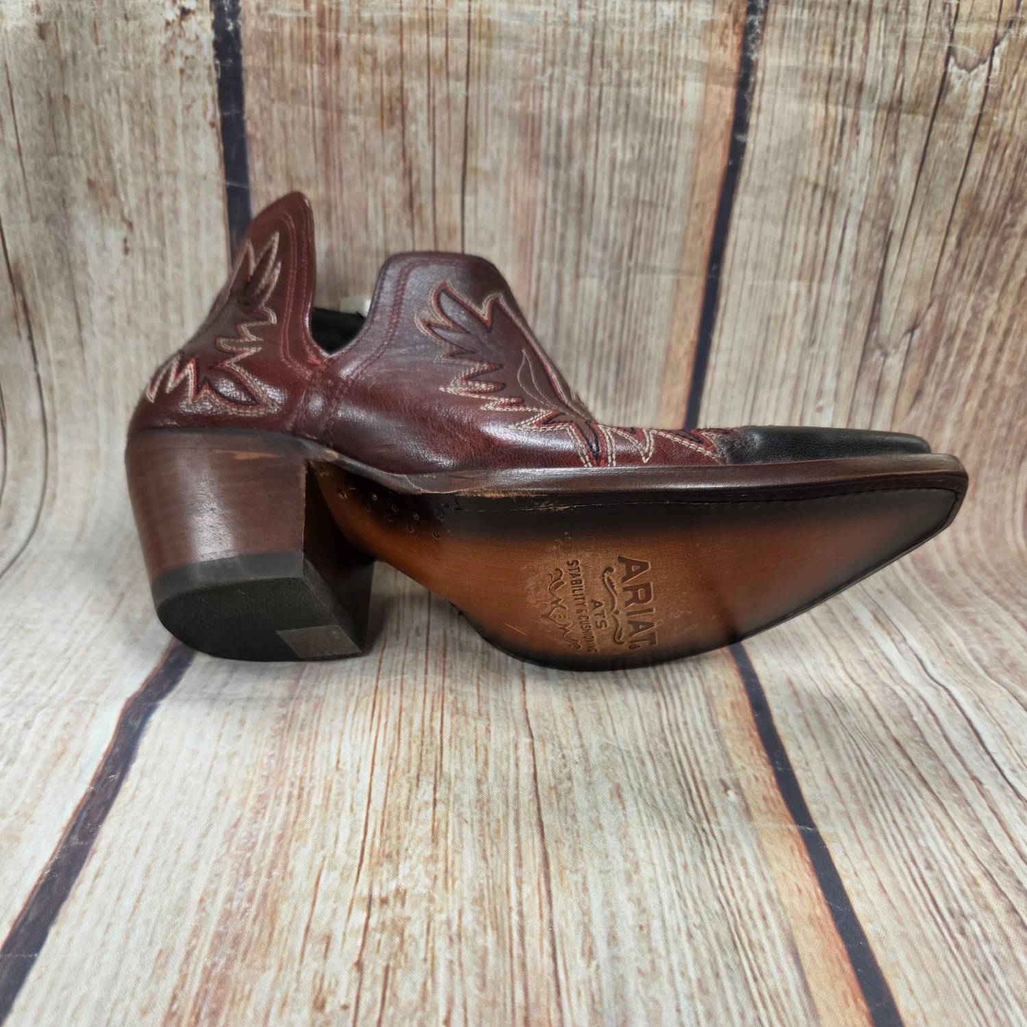 Ariat - Women's Dixon Western Boot