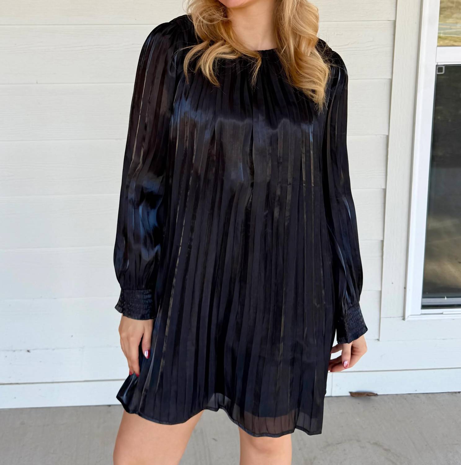 Entro - Metallic Pleated Relaxed A Line Mini Dress