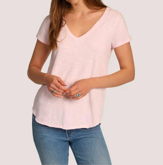 Dylan - Deep V-Shirt Tail Tee