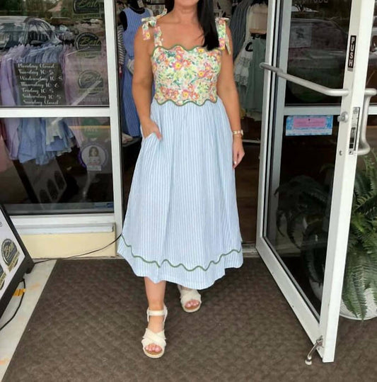 &Merci - Floral & Seersucker With Scallop Trim Midi Dress