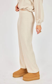 Sadie & Sage Heaven’s Hand Pants in oatmeal - women's pants - detail view