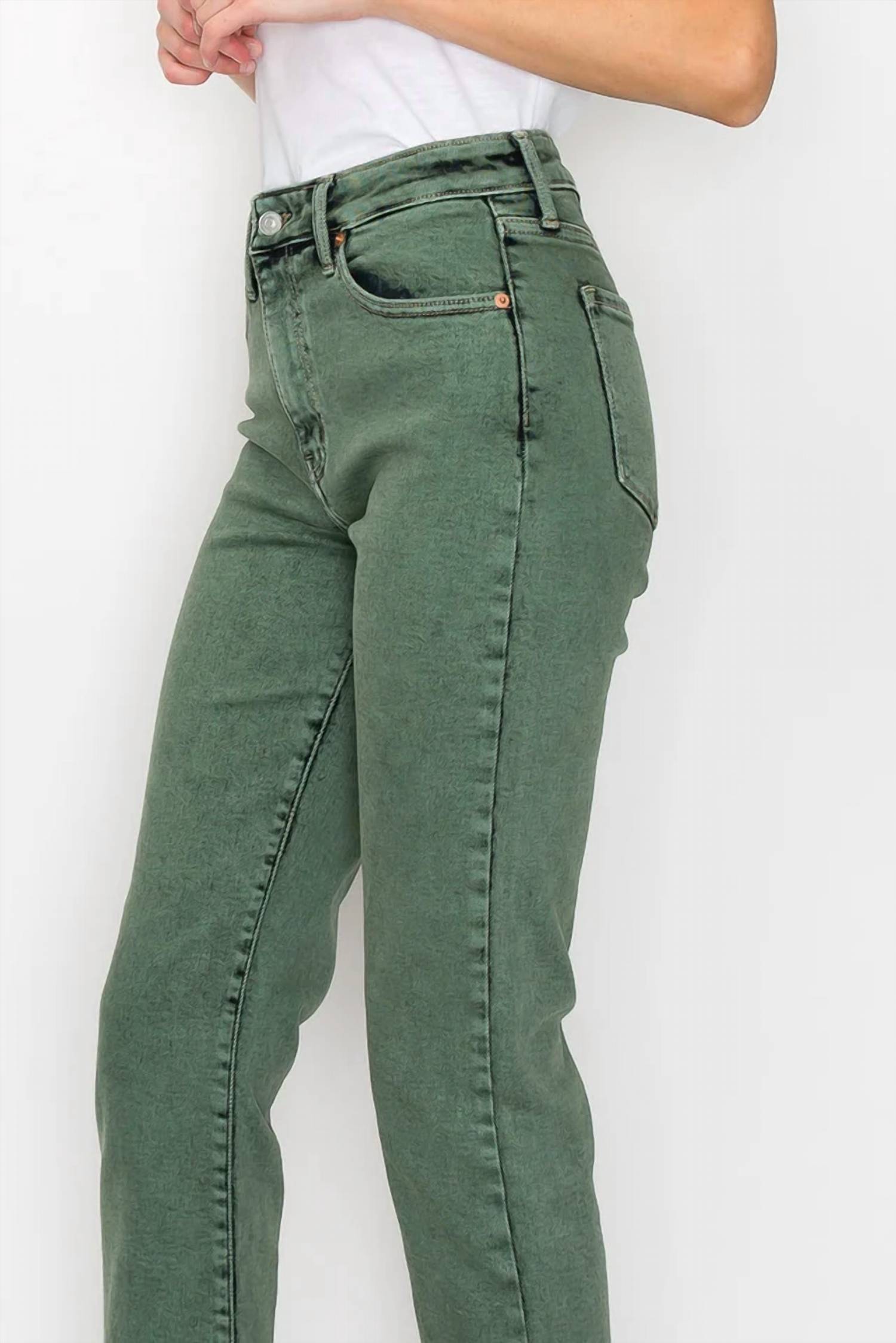 Artemis Vintage - High Rise Straight Jeans
