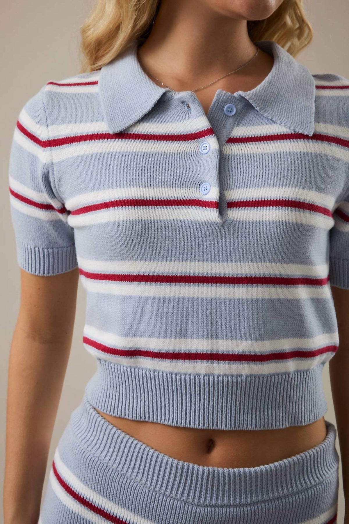 Le Lis - Collared Short Sleeve Sweater Top
