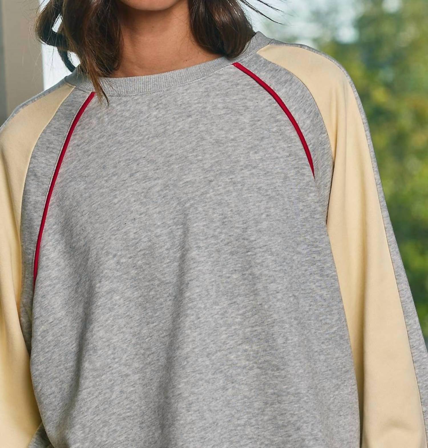 Bucketlist - Piping Details Color-block Knit Pullover Top