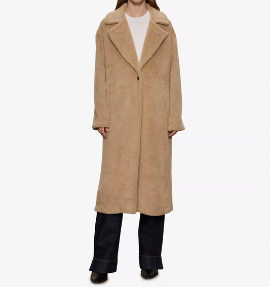 Sanctuary - Live in fur coat