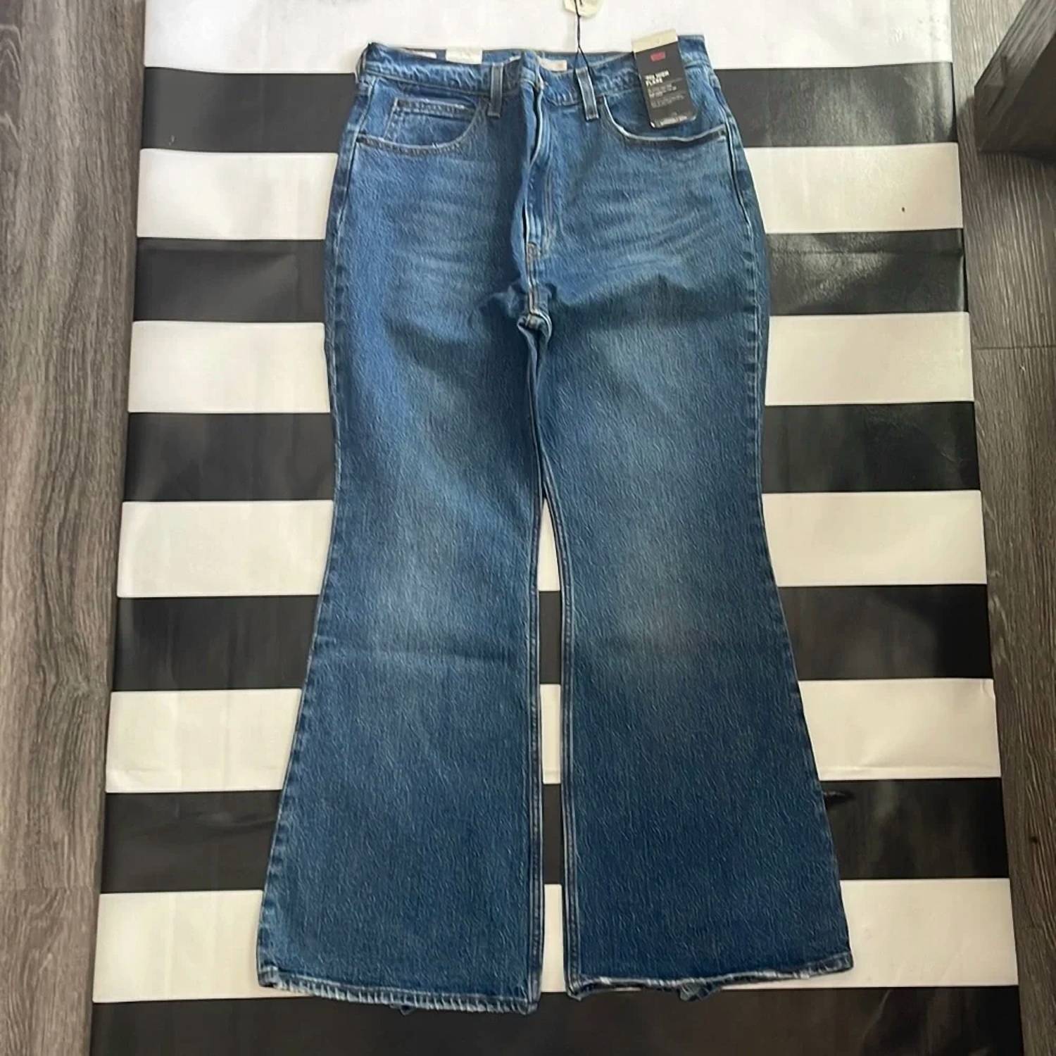 Levi'S - Premium 70's High Rise Flare Jeans