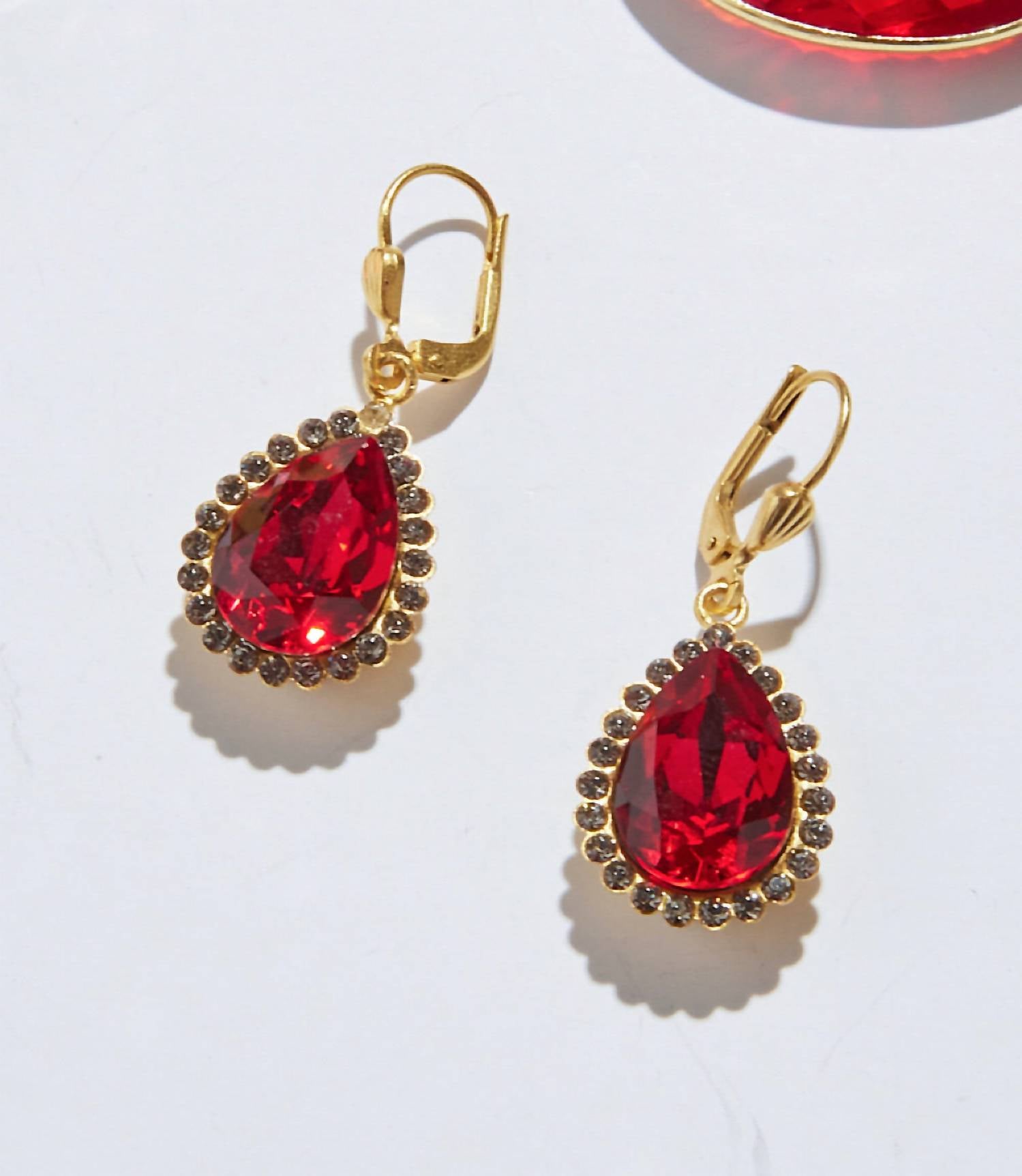 La Vie Parisienne - Women's Teardrop Crystal Earrings