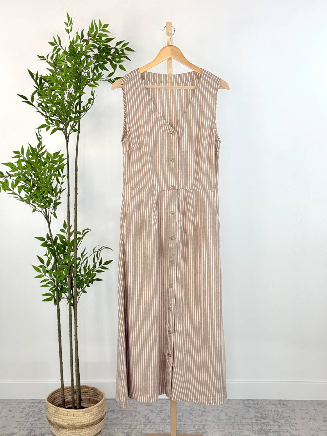 B.Young - Endless Afternoon Midi Dress