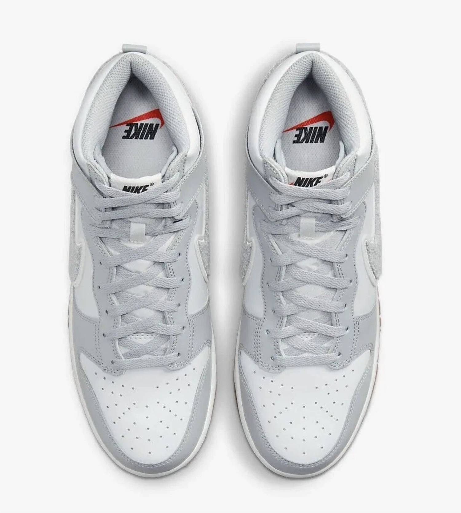 Nike - Men's Dunk High Retro University Sneaker