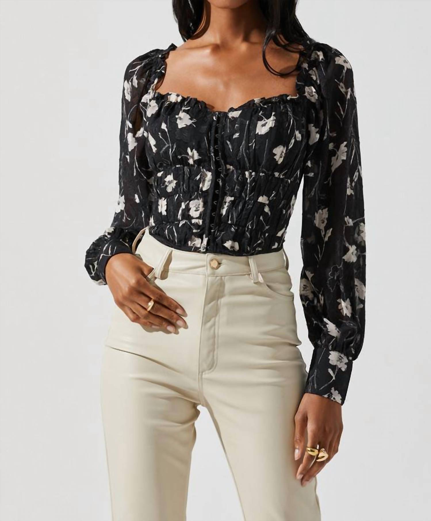 Astr - Amber Puff Sleeve Top