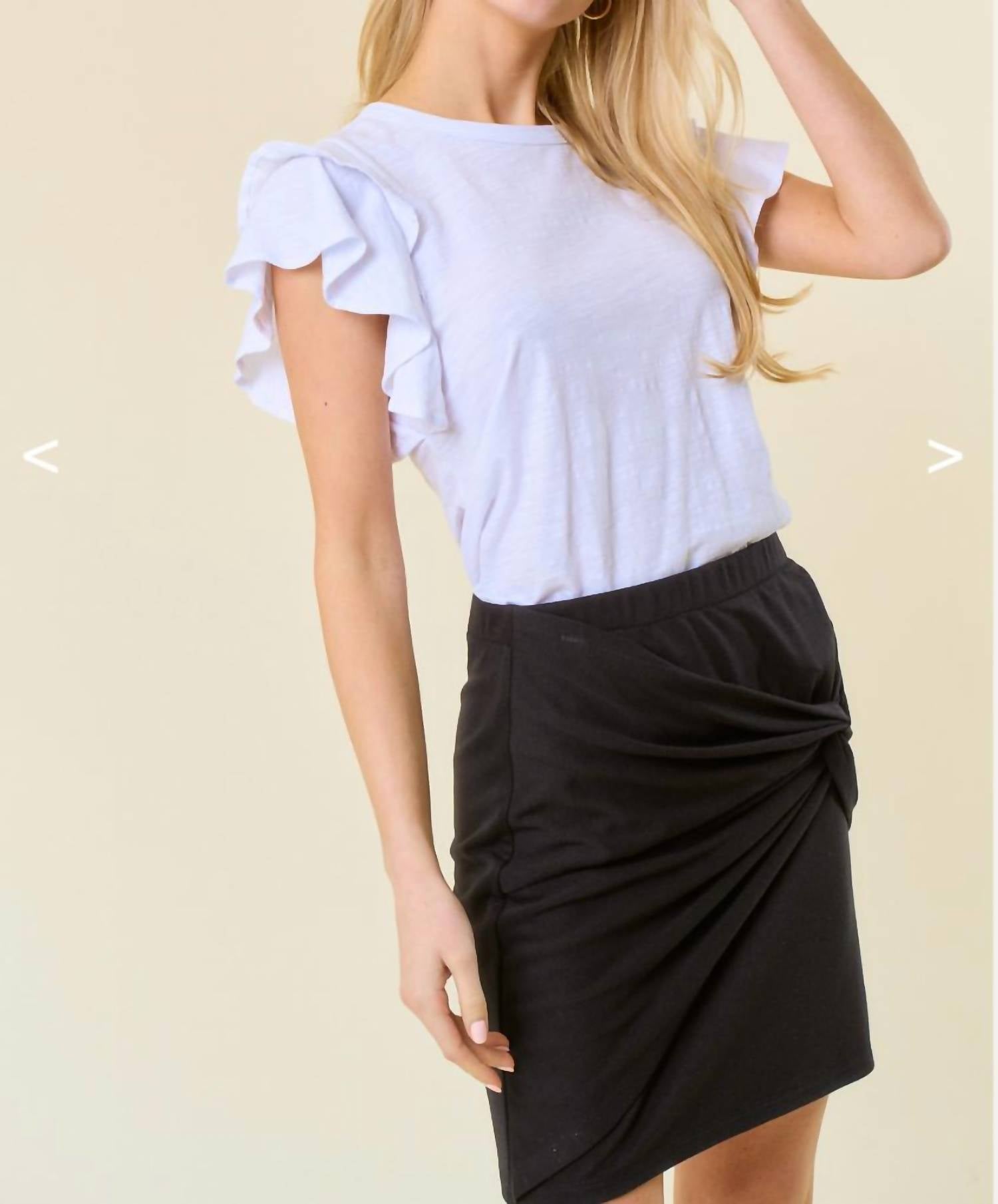 Doe And Rae - Ruffle Tee