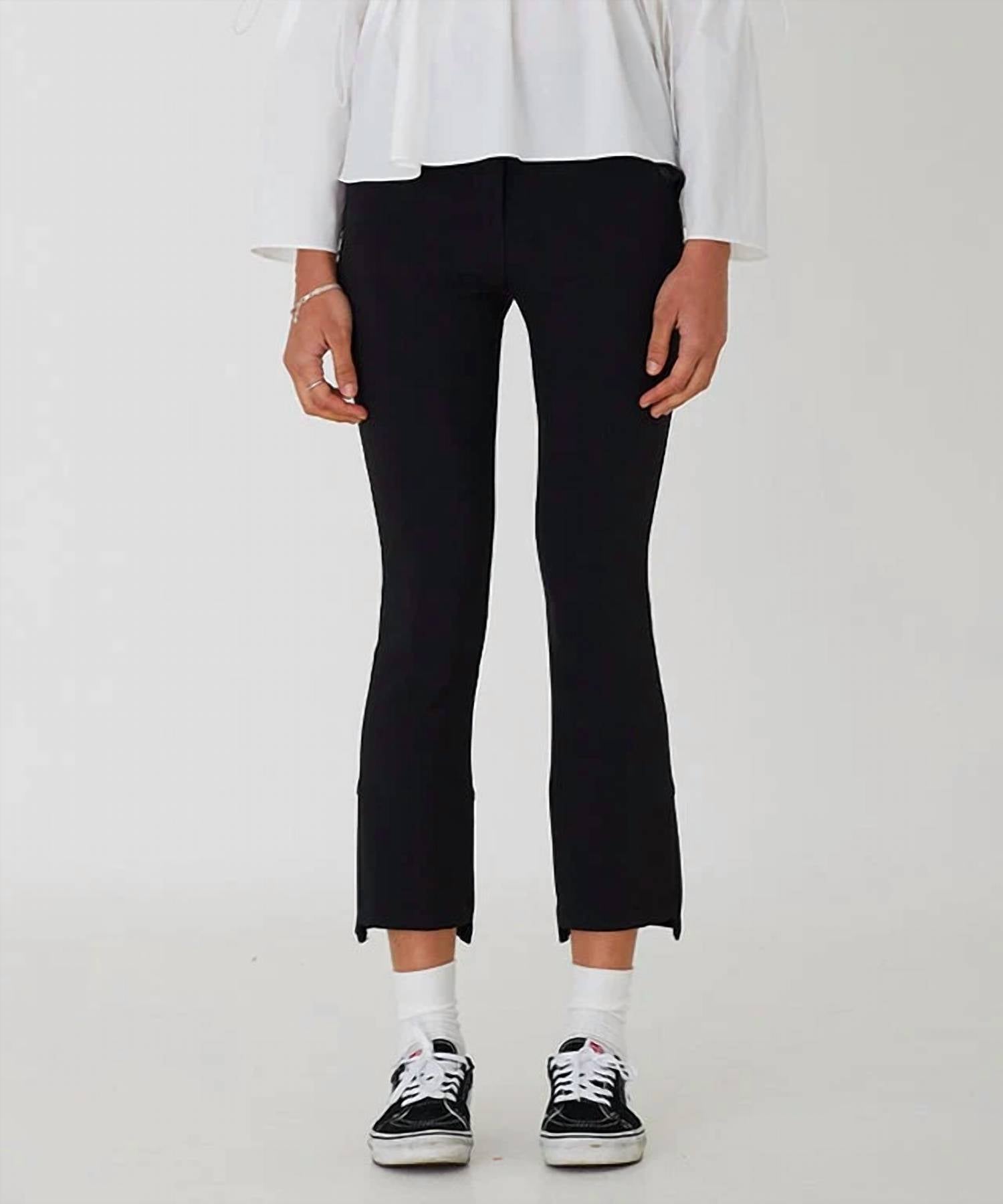 02 Armoire - Cora Trousers