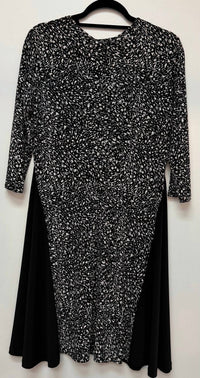 Andria Lieu - Women's Three Quarter Sleeve Natasha Dress