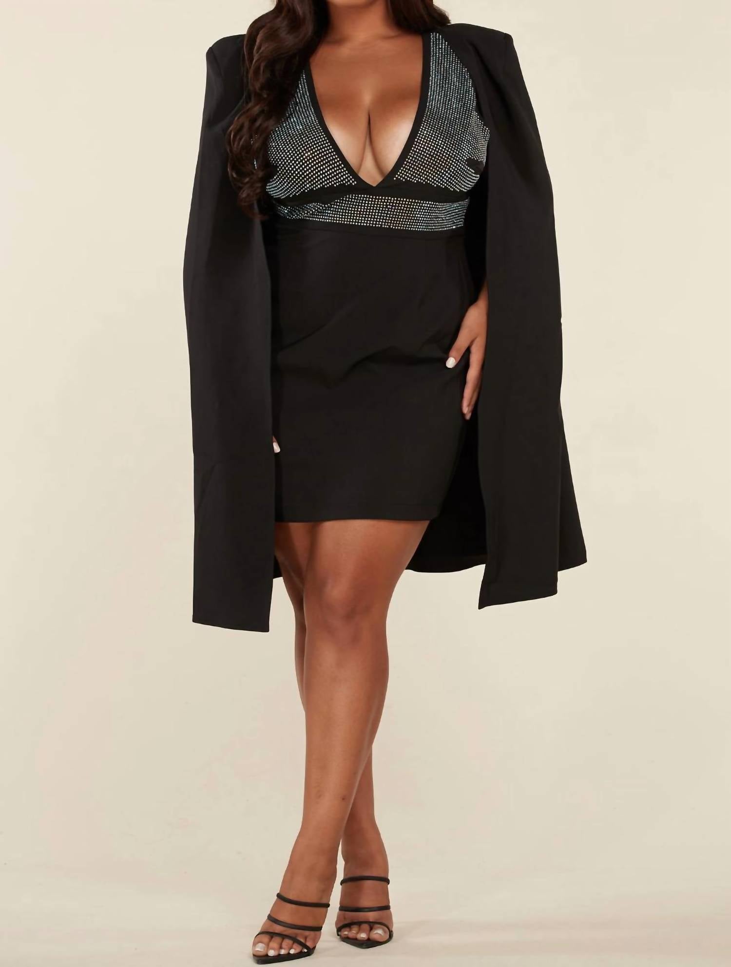 L'Atiste - Structured Cape Mini Dress - Plus