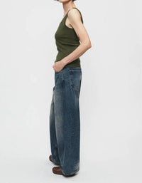 6397 - Roomy Wide Leg Jean