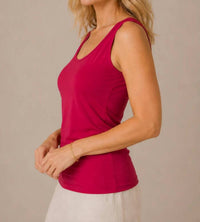 Isle By Melis Kozan - Vogue Scoop Neck Sport Tank Top