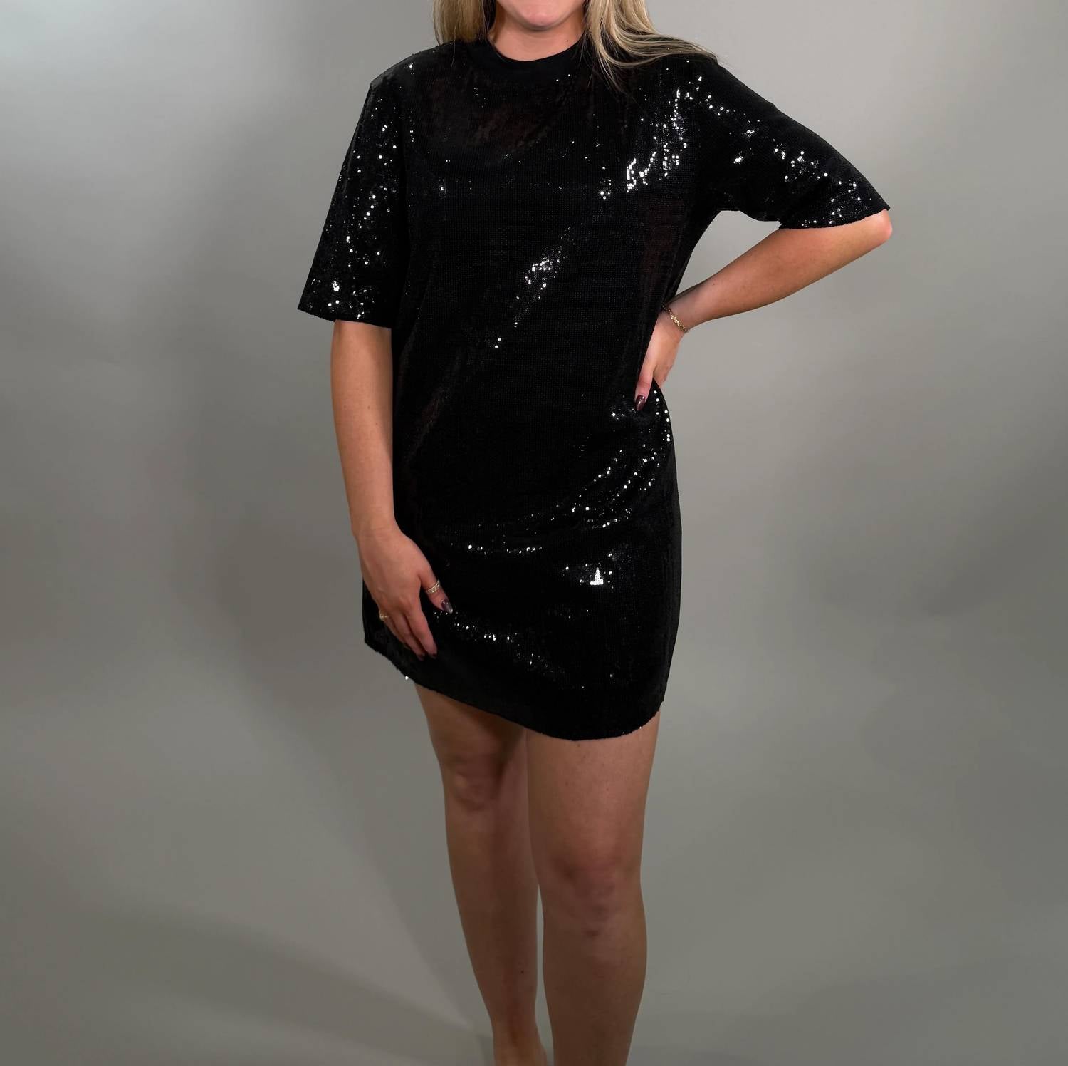 Elan - Relaxed T-Shirt Fit Sequin Dress
