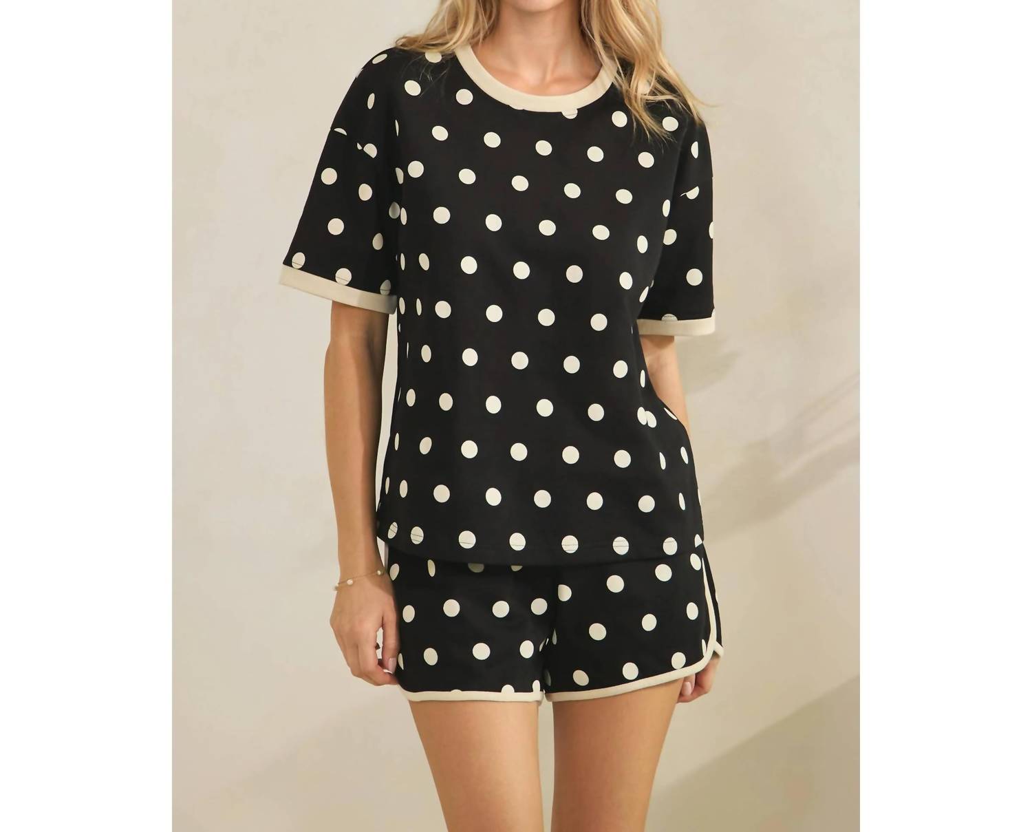 Veveret - Classic Polka Dot Lounge Set
