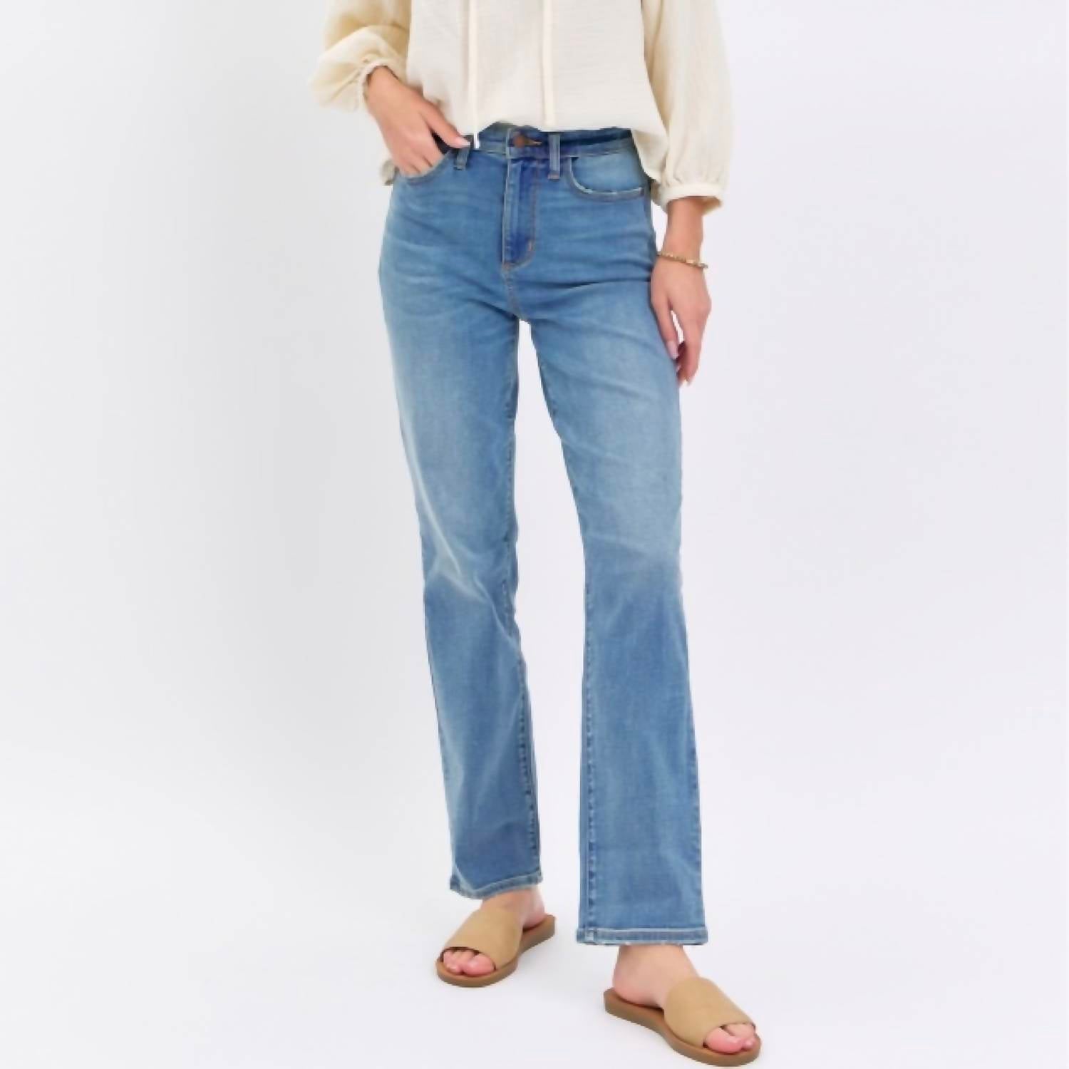 Judy Blue - High Waist Straight Fit Jean