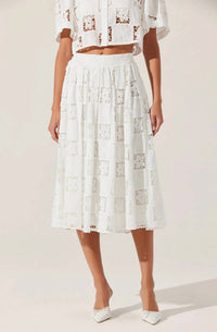 Astr - Andolina White Laced Midi Skirt