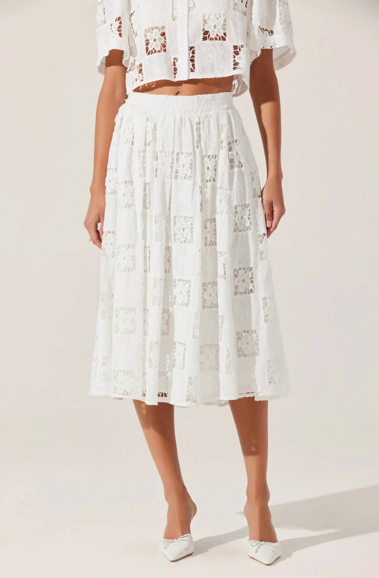 Astr - Andolina White Laced Midi Skirt