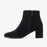 Clarks - Women's Freva 55 Zip Boot