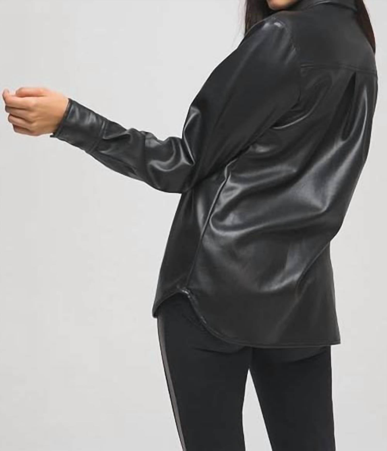 GOOD AMERICAN Utility Shirt in black - women's shirt - detail view