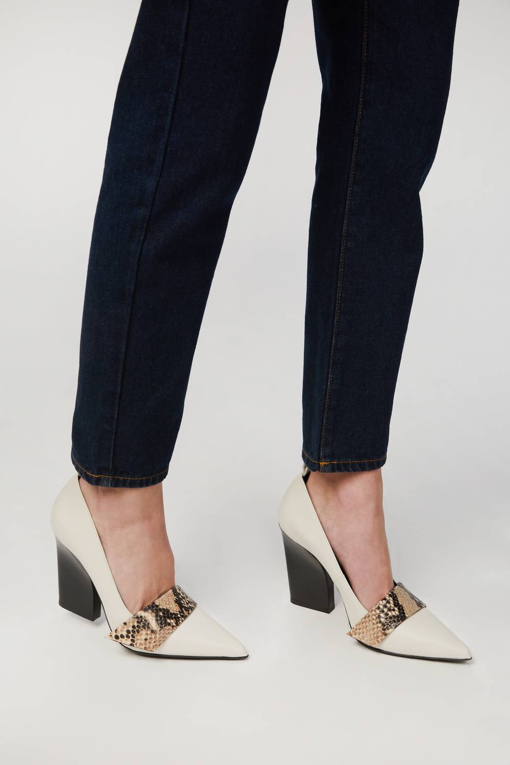 NINE 2 FIVER HIGH HEEL