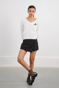 Lili Sidonio - Fluffy Knit Bow Sweater