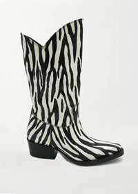 Che By Chelsey - Women's Zebra Texan Boots
