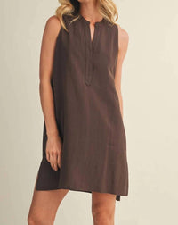 Mustard Seed - Sleeveless Stand Collar Shift Dress