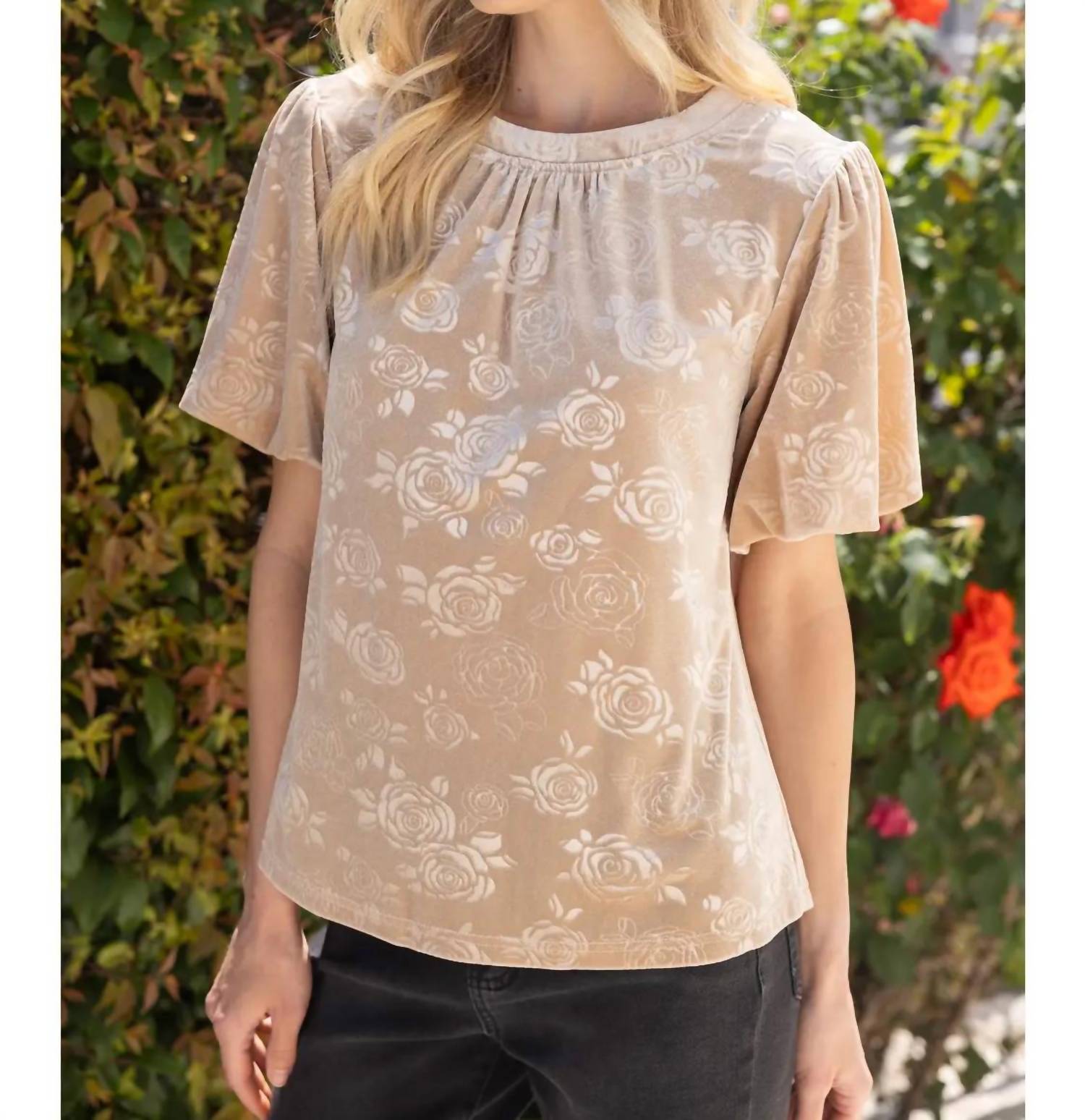 Voy - Textured Puff Sleeve Velvet Top