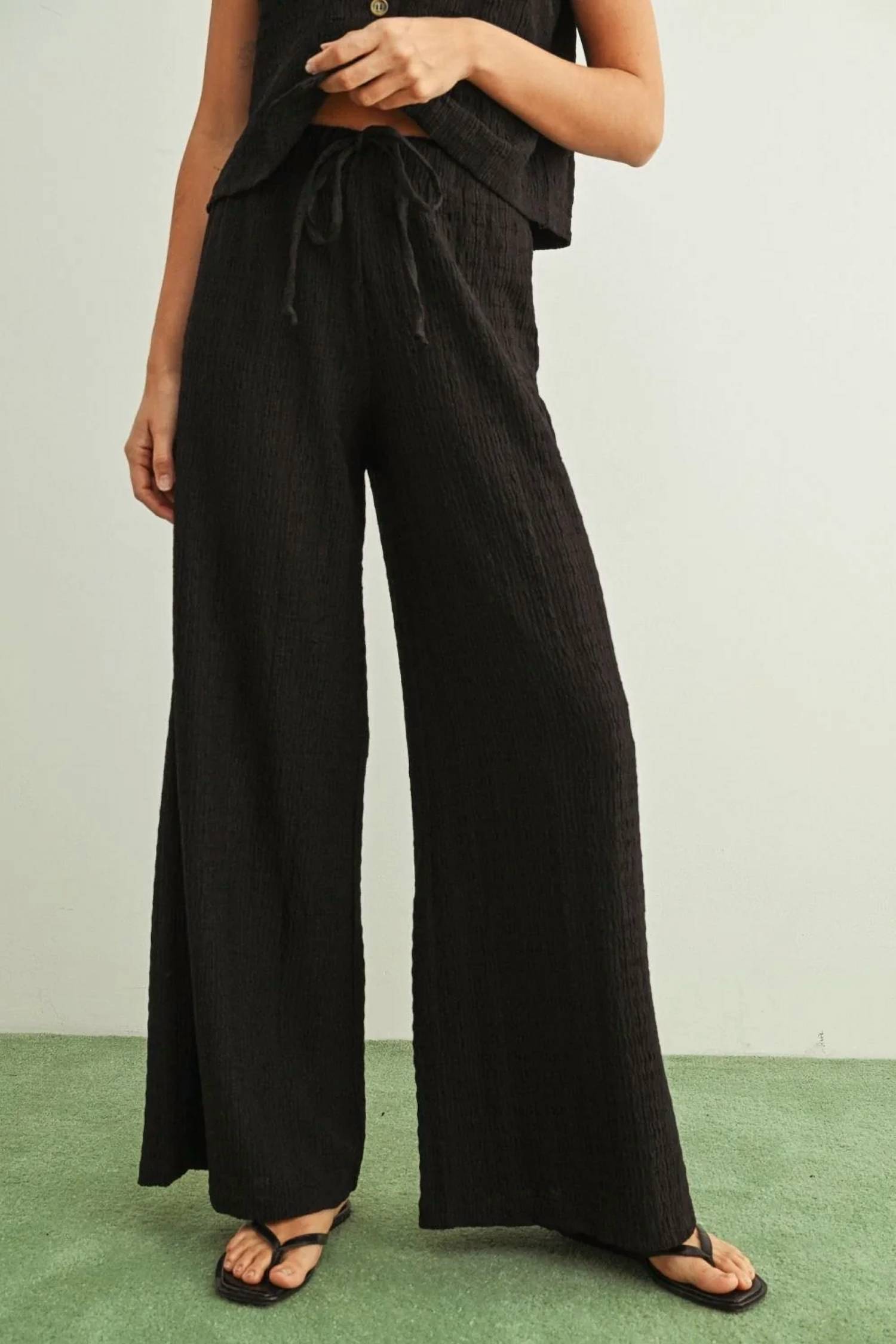 Miou Muse - Textured Wide-leg Pant