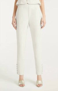 Rowena Pant