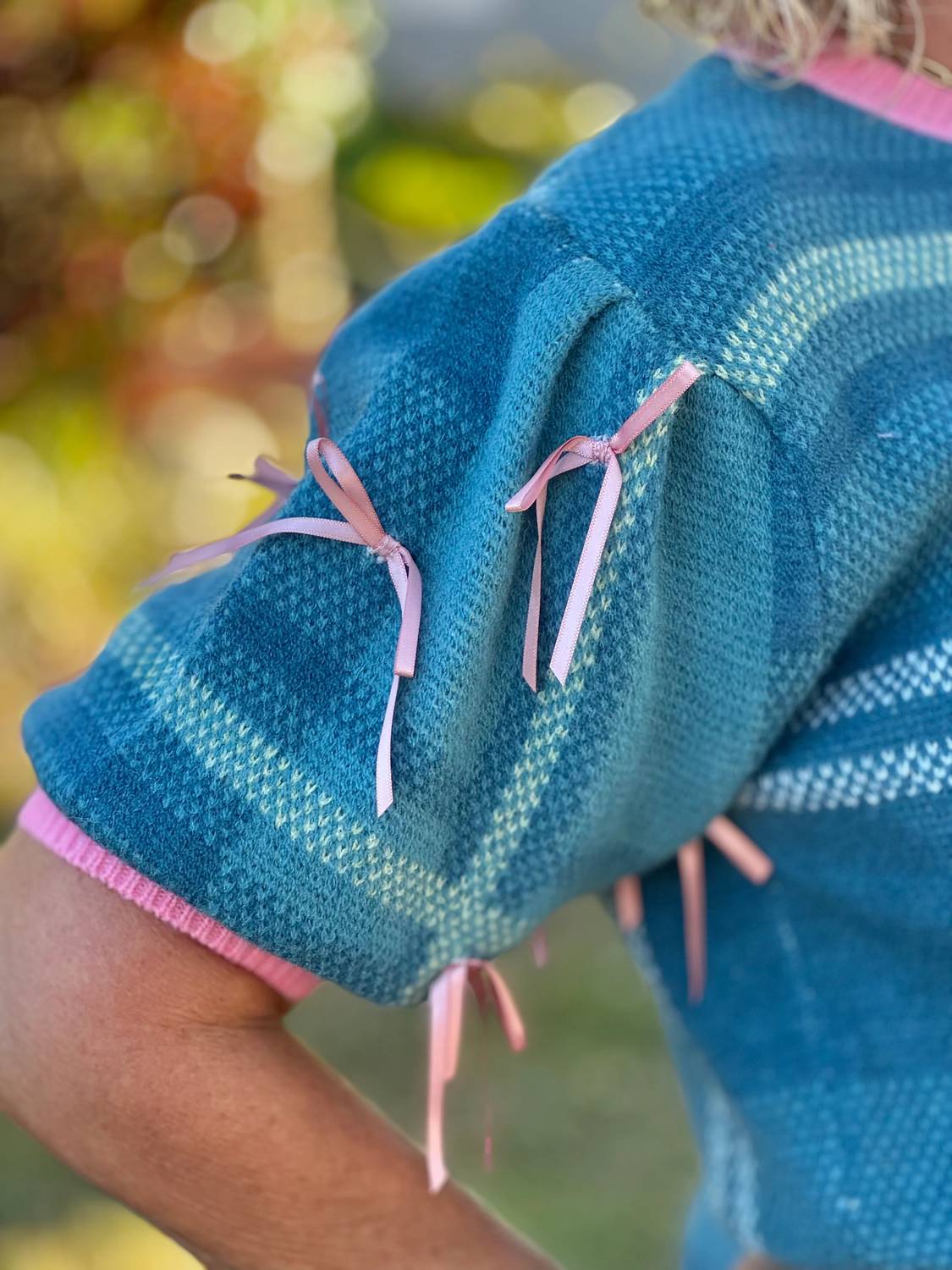 Southern Grace - Take A Bow Sweater