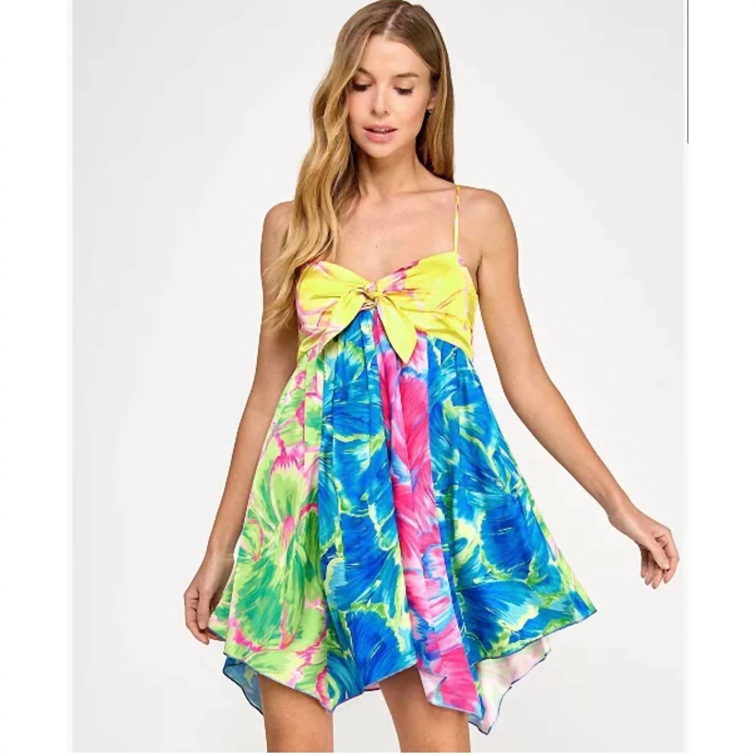 Seni & Cade - Lovely Sweetheart Mini Dress
