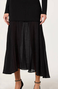 Astr - Lidia Off-shoulder Pleated Midi Dress